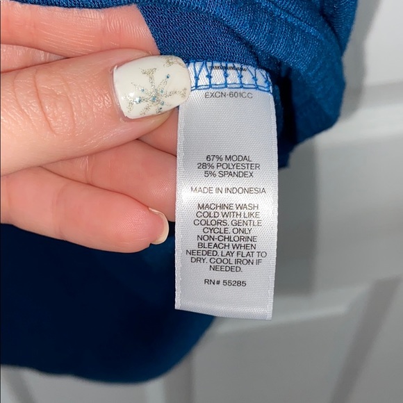 EXPRESS MID LENGTH SLEEVE TOP - Picture 4 of 4